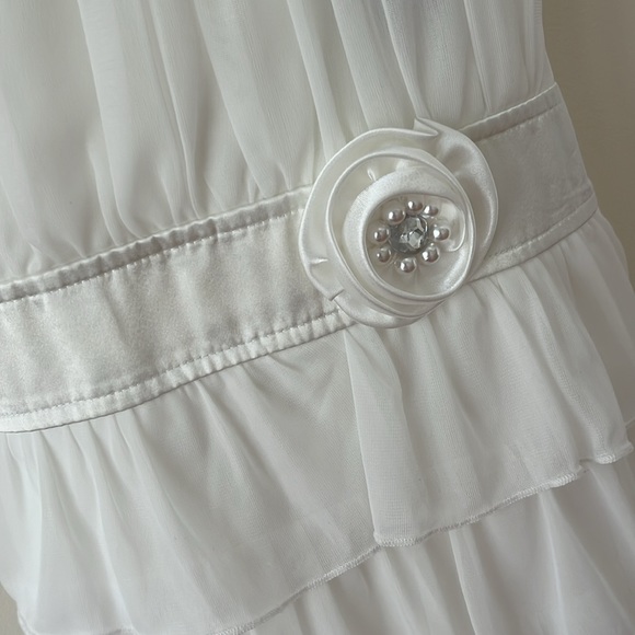 MY MICHELLE White Sleeveless Dress - Picture 4 of 15